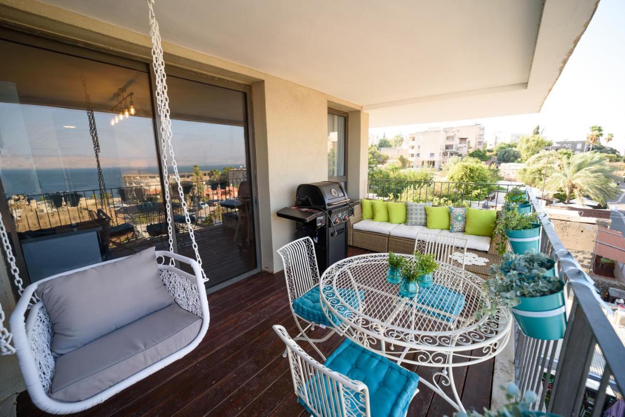 Yalarent Migdalor Boutique Apartments With Sea Views Тиверіада Екстер'єр фото