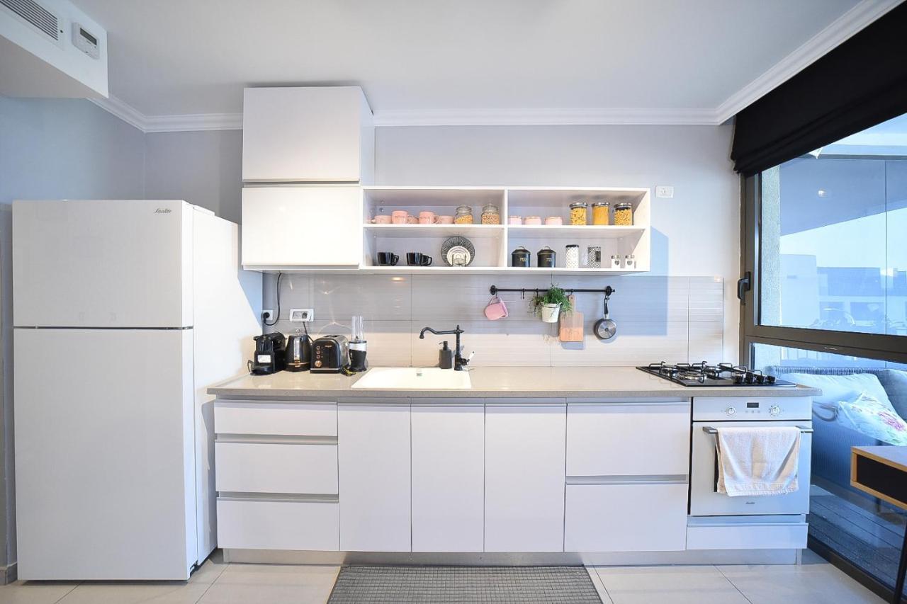 Yalarent Migdalor Boutique Apartments With Sea Views Тиверіада Екстер'єр фото
