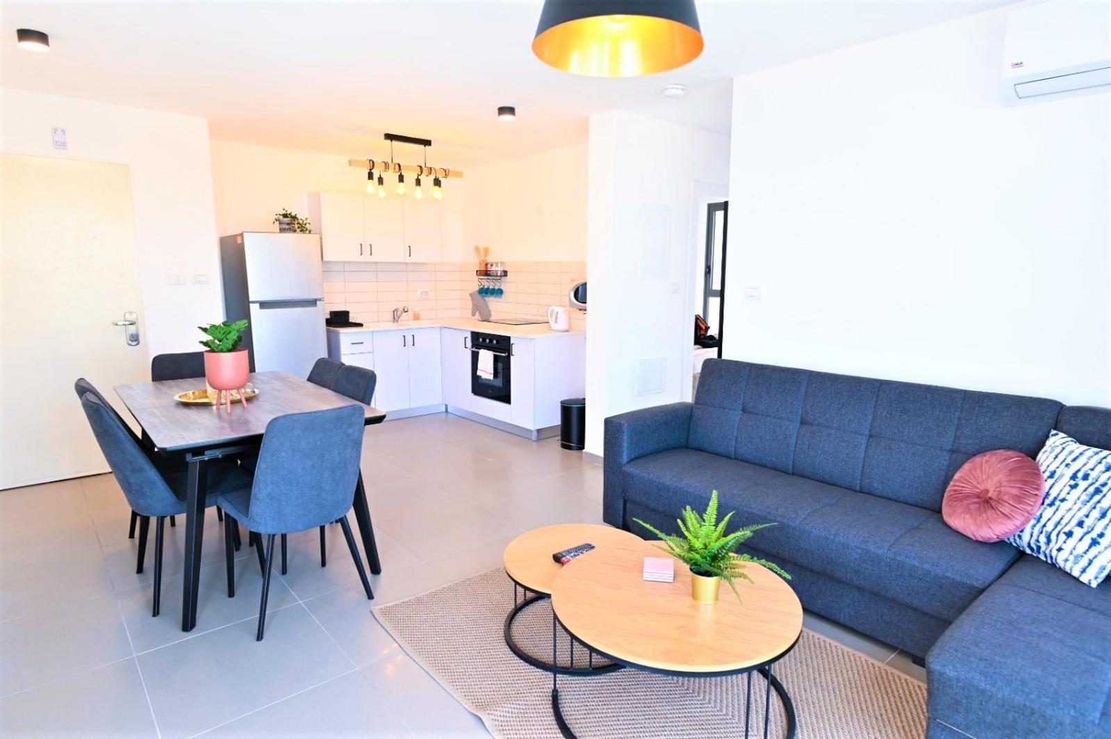 Yalarent Migdalor Boutique Apartments With Sea Views Тиверіада Екстер'єр фото